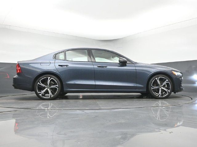 Used 2024 Volvo S60 B5 Ultimate w/ Climate Package AWD/4WD image 17
