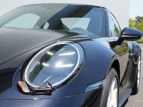 Used 2025 Porsche 911 GT3 RWD image 45