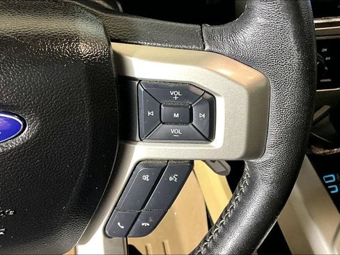 Used 2018 Ford F250 Lariat w/ Chrome Package AWD/4WD image 15