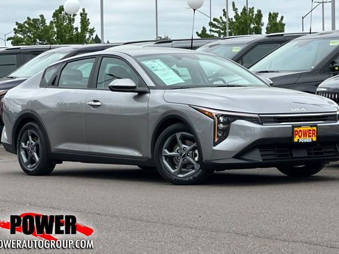 Used 2025 Kia K4 FWD image 1