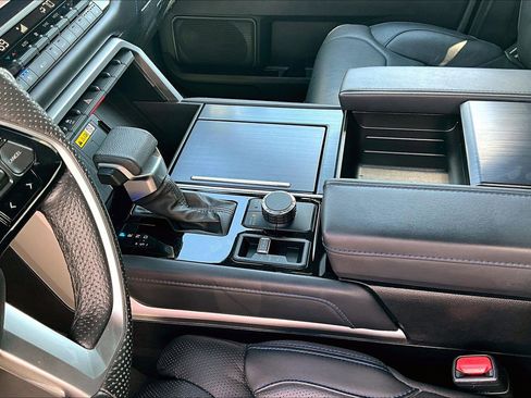 Used 2023 Toyota Tundra Platinum image 15