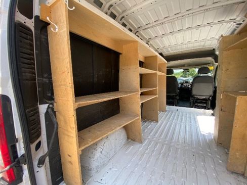 Used 2020 RAM ProMaster 2500 w/ Interior Convenience Group FWD image 9