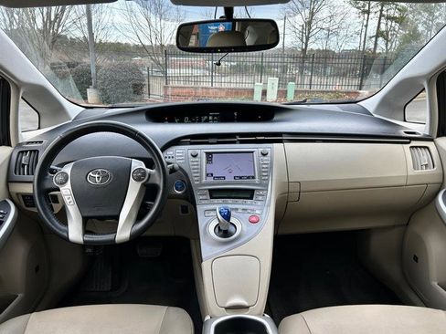 Used 2013 Toyota Prius Four w/ Deluxe Solar Roof Pkg FWD image 15