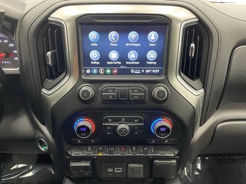 Certified 2021 Chevrolet Silverado 1500 LT Trail Boss w/ Convenience Package II image 3