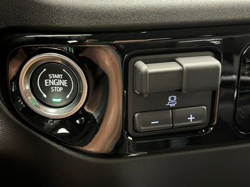 New 2026 GMC Sierra 1500 Elevation AWD/4WD image 12
