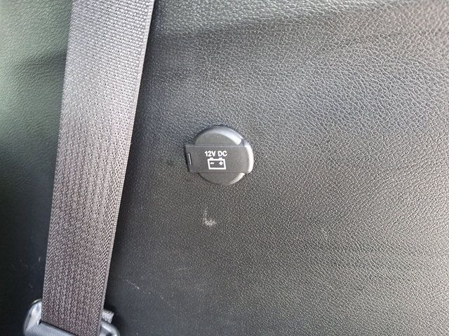 Used 2025 Chrysler Pacifica Select FWD image 30