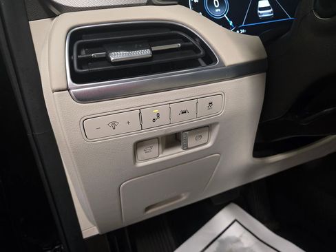 Used 2021 Hyundai Palisade Calligraphy image 13