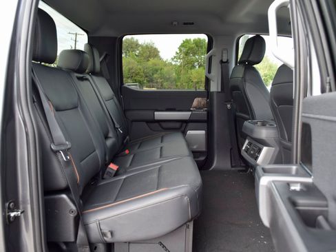 New 2026 Ford F250 Lariat w/ FX4 Off-Road Package image 22