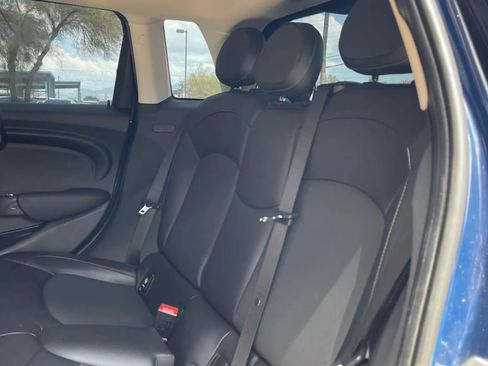 Used 2015 MINI Cooper 4-Door Hardtop image 40