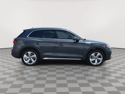 Used 2021 Audi Q5 2.0T Premium Plus w/ Premium Plus Package AWD/4WD image 9