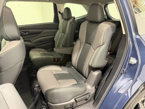 Used 2025 Subaru Ascent Onyx Edition image 44