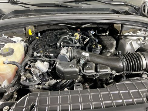 Used 2023 Jeep Grand Cherokee Altitude AWD/4WD image 29
