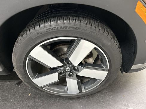 Used 2024 Hyundai Santa Fe Limited image 8