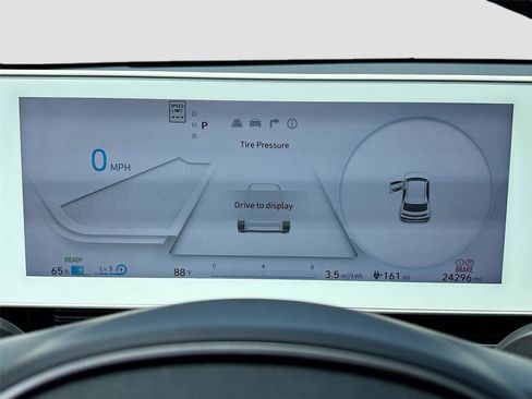 Used 2024 Hyundai Ioniq 5 SEL RWD image 12