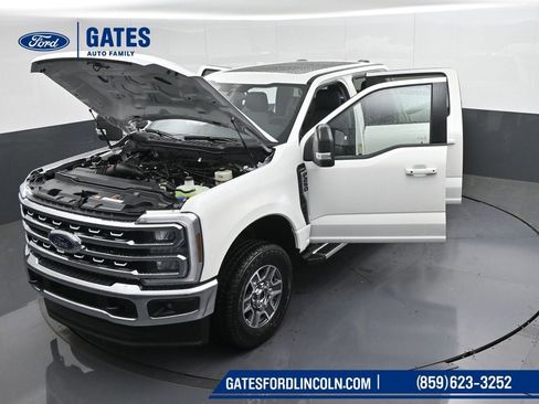 New 2026 Ford F250 Lariat w/ FX4 Off-Road Package image 48