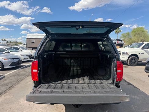 Used 2015 Chevrolet Colorado Z71 RWD image 12