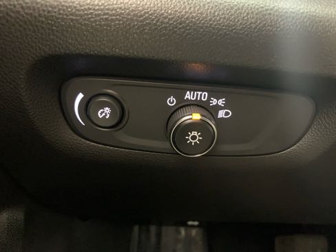 Used 2022 Chevrolet Traverse Premier w/ Redline Edition image 26