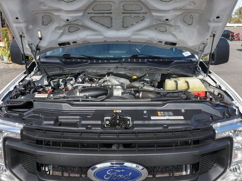 Used 2021 Ford F350 XL w/ Power Equipment Group RWD image 13