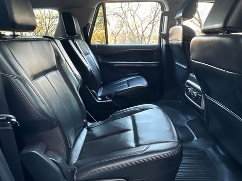 Used 2023 Ford Expedition Max XLT image 34