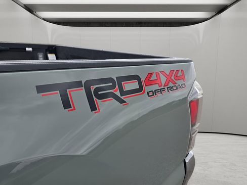 Used 2023 Toyota Tacoma TRD Off-Road AWD/4WD image 28