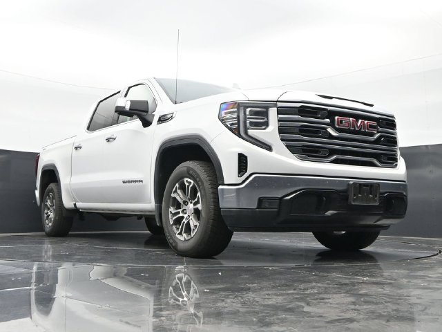 Used 2025 GMC Sierra 1500 SLT AWD/4WD image 46