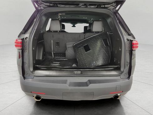 Used 2023 Chevrolet Traverse RS image 16