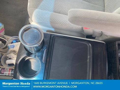 Used 2013 Toyota Sienna LE FWD image 10