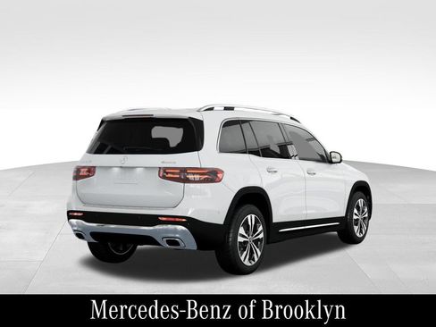 Certified 2026 Mercedes-Benz GLB 250 4MATIC image 24