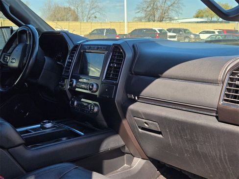Used 2019 Ford Expedition Limited w/ Equipment Group 301A image 19