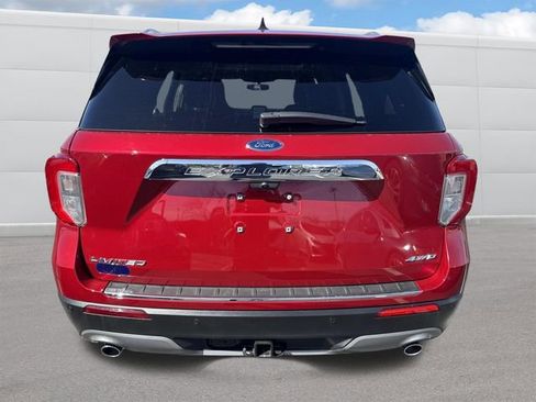 Used 2022 Ford Explorer Limited w/ Limited Technology Package AWD/4WD image 4