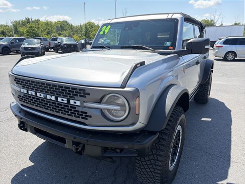 Used 2024 Ford Bronco Badlands AWD/4WD image 8
