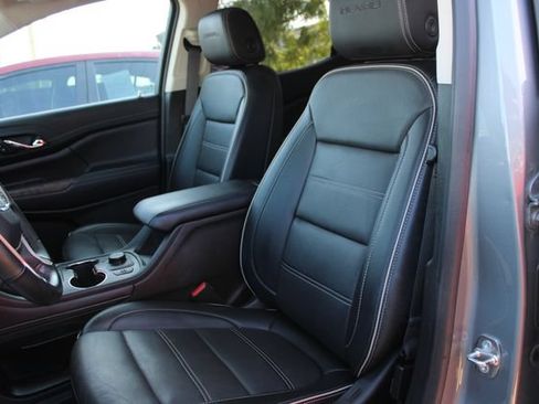 Used 2023 GMC Acadia Denali w/ Denali Ultimate Package AWD/4WD image 25