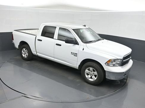 Used 2023 RAM 1500 Classic SLT w/ Electronics Group AWD/4WD image 28