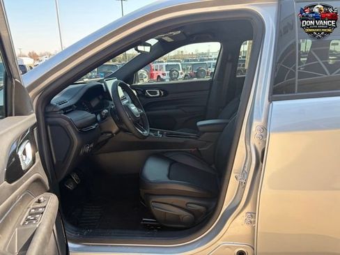 New 2026 Jeep Compass Latitude AWD/4WD image 11