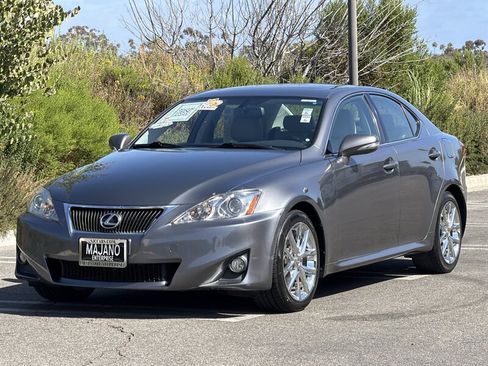 Used 2012 Lexus IS 250 w/ Premium Pkg Value Edition RWD image 2