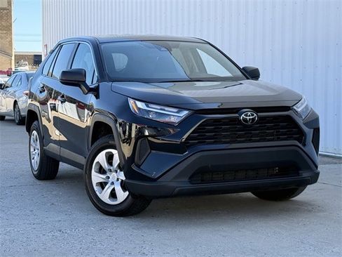 Used 2024 Toyota RAV4 LE image 2