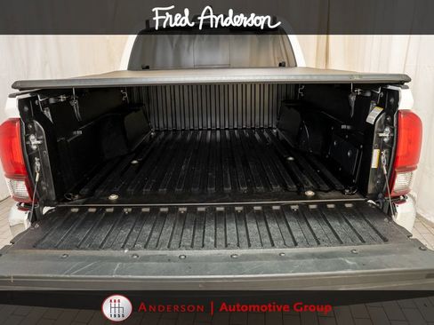 Used 2021 Toyota Tacoma SR5 RWD image 5