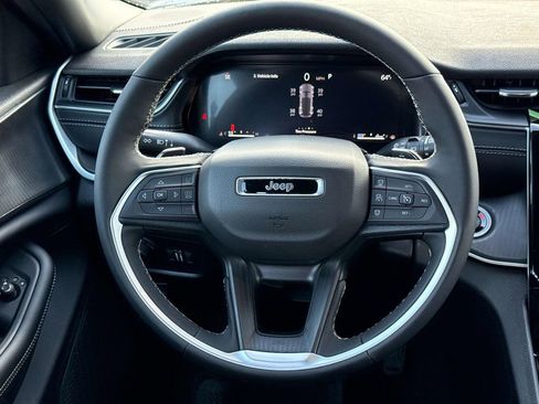 New 2025 Jeep Grand Cherokee Altitude RWD image 11