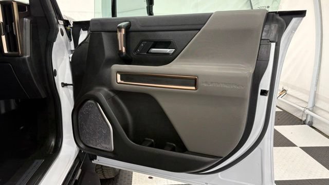 Used 2025 GMC Hummer EV 2X w/ LPO, Cargo Utility Package AWD/4WD image 22