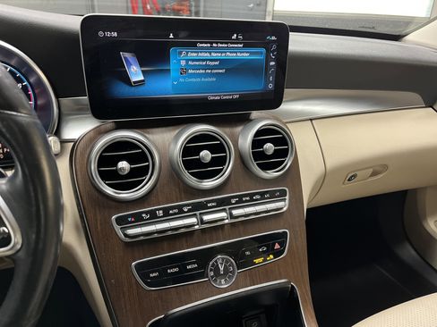 Used 2021 Mercedes-Benz C 300 4MATIC Sedan image 23