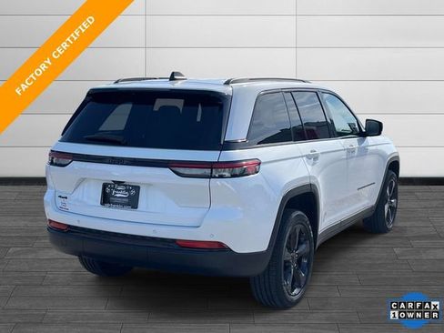Certified 2024 Jeep Grand Cherokee Altitude AWD/4WD image 4