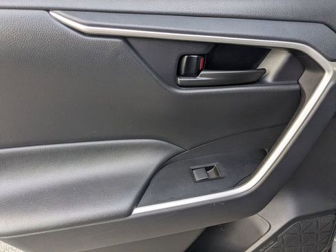 Used 2025 Toyota RAV4 LE image 23