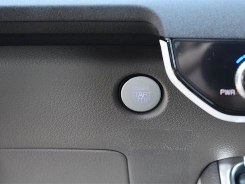 New 2026 Kia Carnival EX image 30