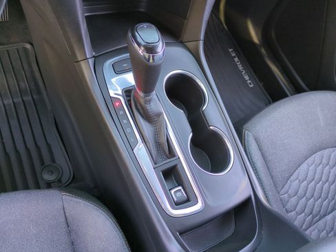 Certified 2020 Chevrolet Equinox LT image 15