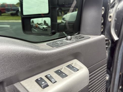Used 2016 Ford F350 Lariat w/ Lariat Ultimate Package AWD/4WD image 13