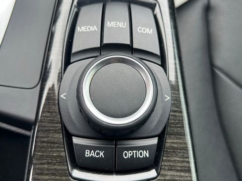 Used 2018 BMW 320i xDrive Sedan image 23