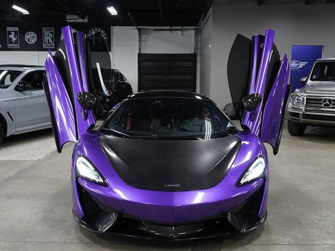 Used 2017 McLaren 570S Coupe RWD image 9