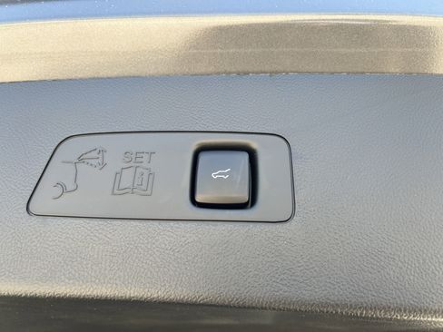 New 2025 Lincoln Corsair FWD image 32