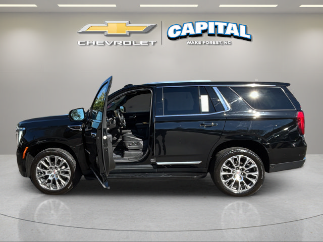 Used 2025 GMC Yukon Denali AWD/4WD image 9