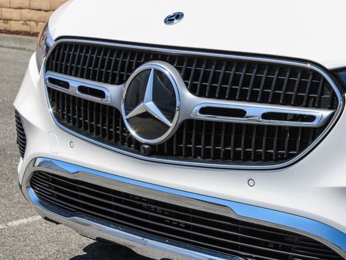 Certified 2026 Mercedes-Benz GLC 300 4MATIC image 6